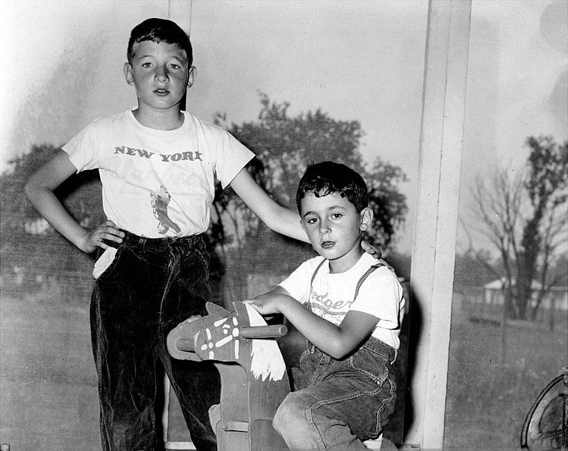 Rosenberg's 1953_6_19 (13).jpg