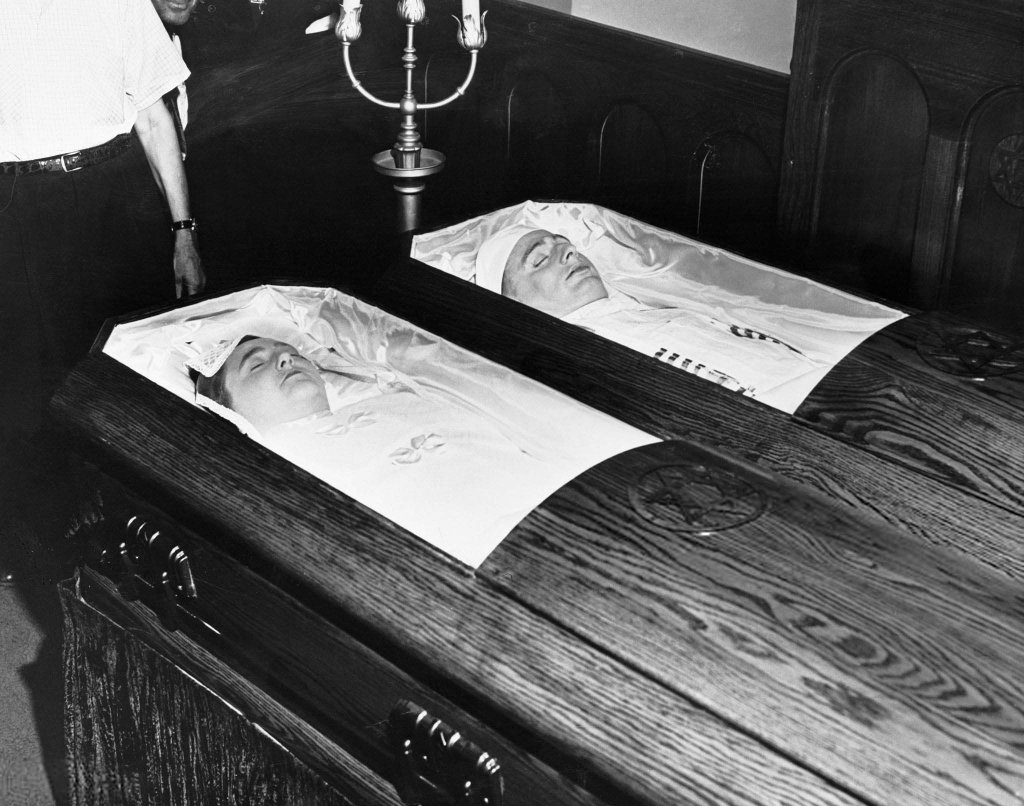 Rosenberg's 1953_6_20 (9).jpg