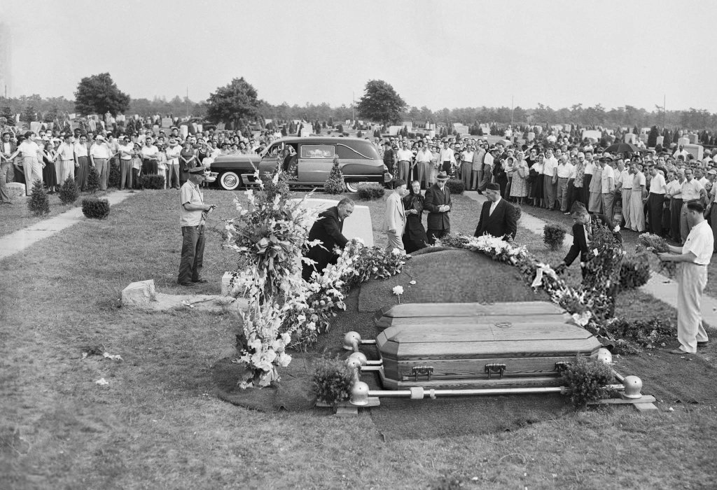 Rosenberg's 1953_6_21 (6).jpg