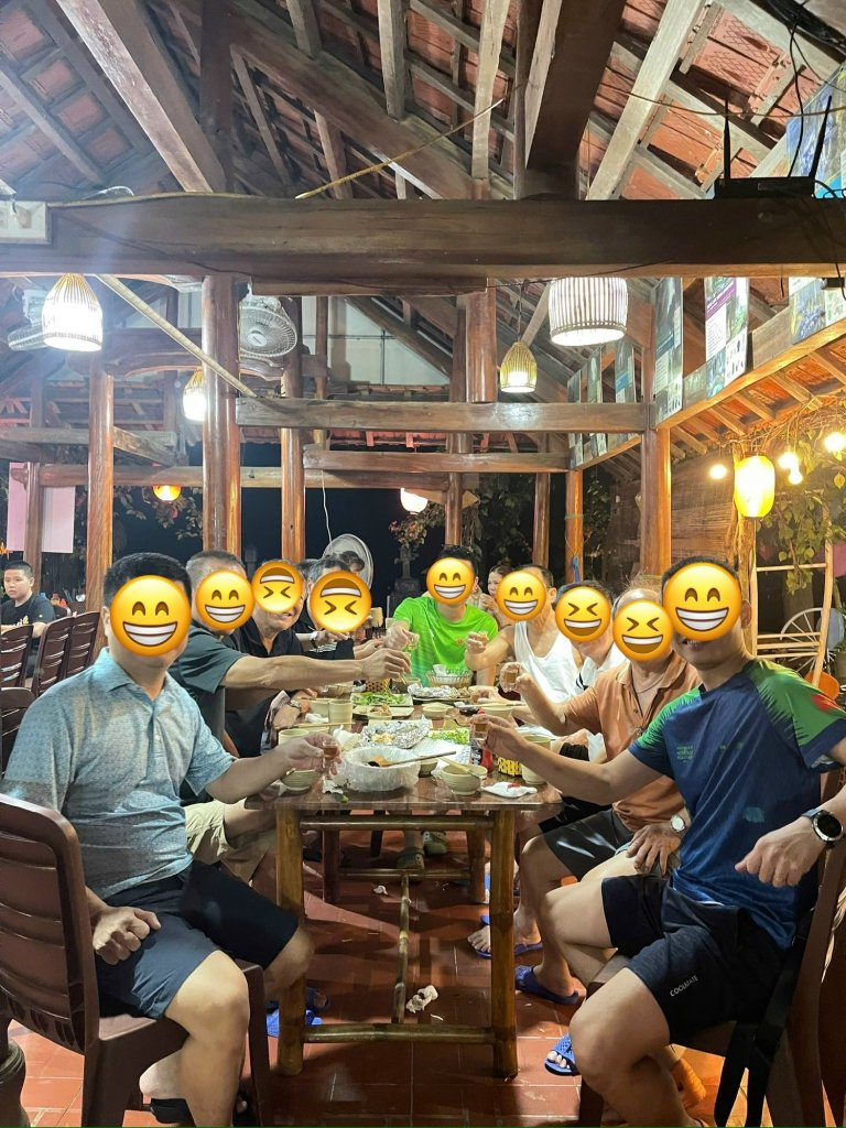 ăn tối SOn.jpg