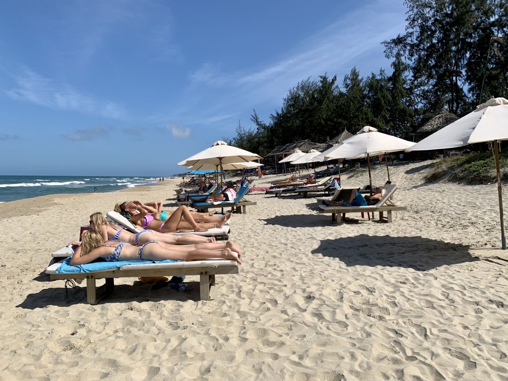 beach3.jpg