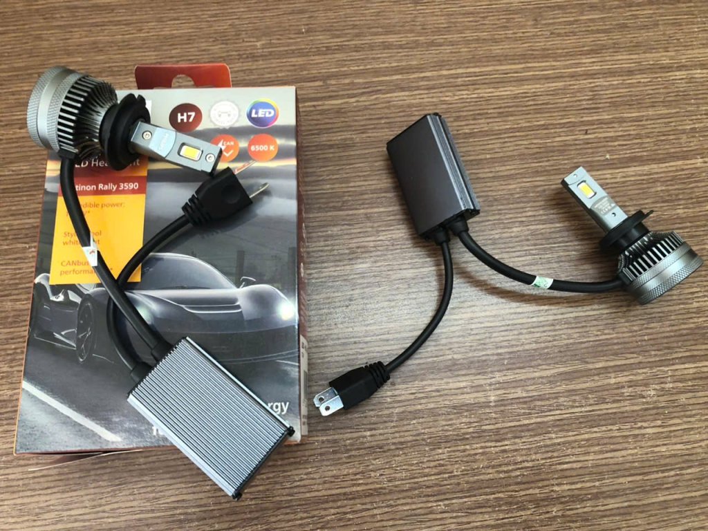 led h7 philips 3590.jpg