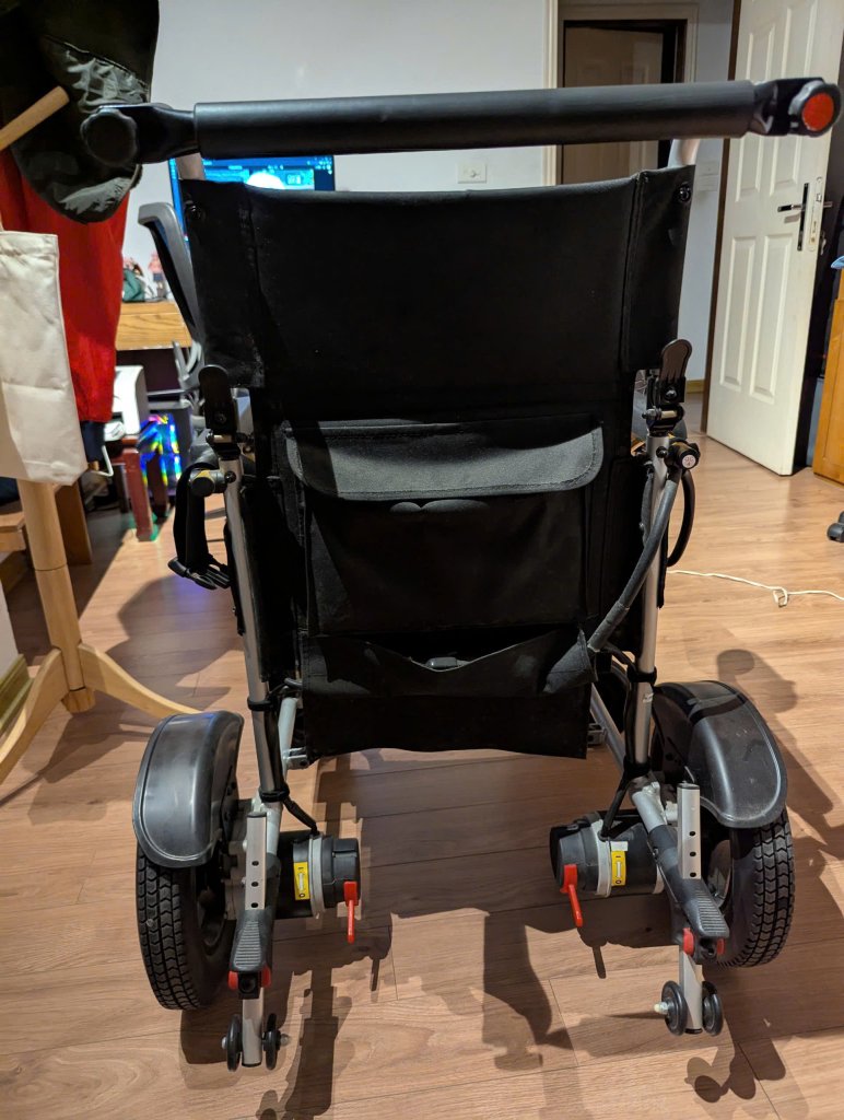 z6825731821151_59235286474e95e0827e416559899604.jpg