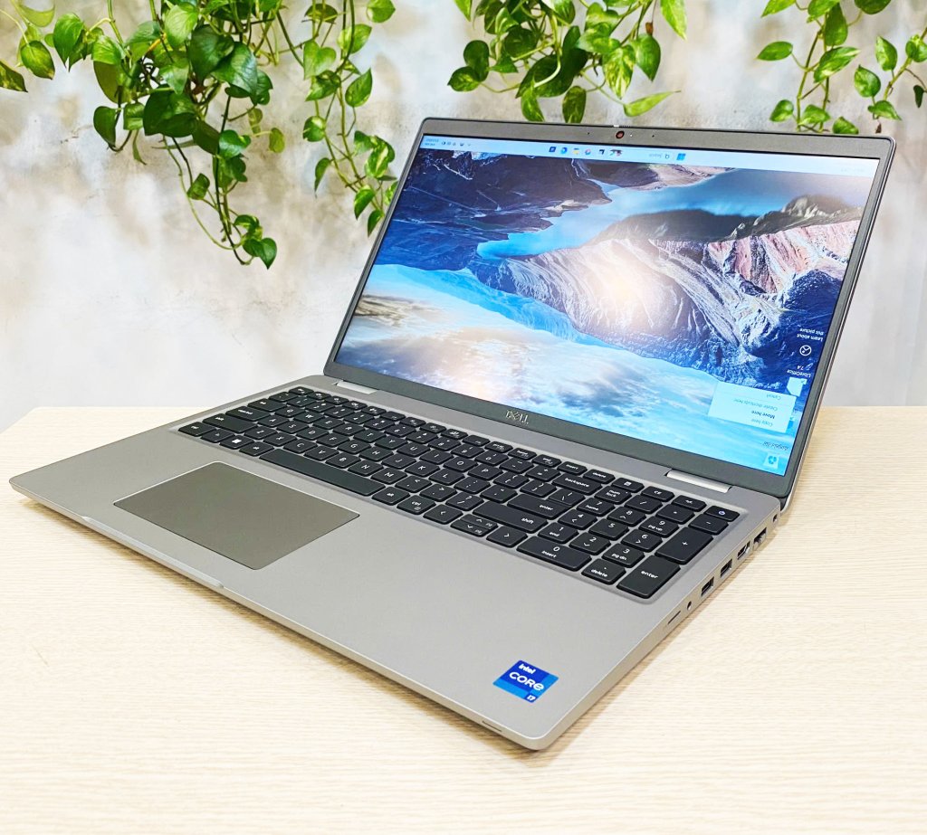 Dell Precision 3571 i5.jpg