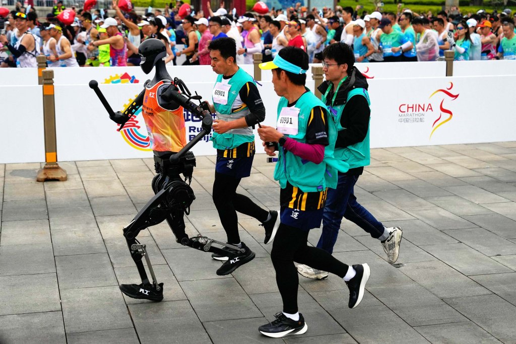 Robot 2025_4_19 (2).jpg