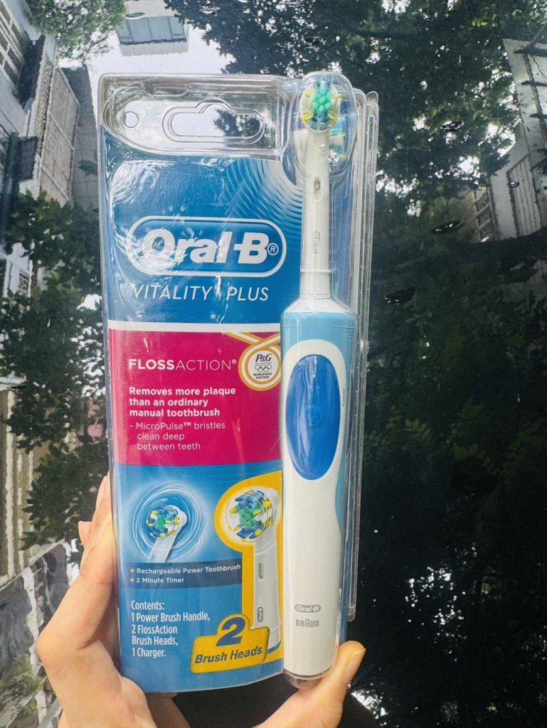 Bàn chải đánh răng điện mẫu 2 đầu Oral-B Vitality5.jpeg