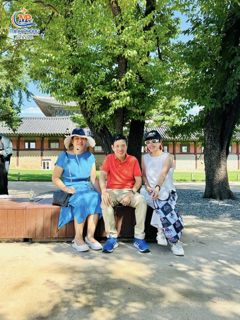 z6928595971804_083fb3d20620b17a377964acd2646298.jpg
