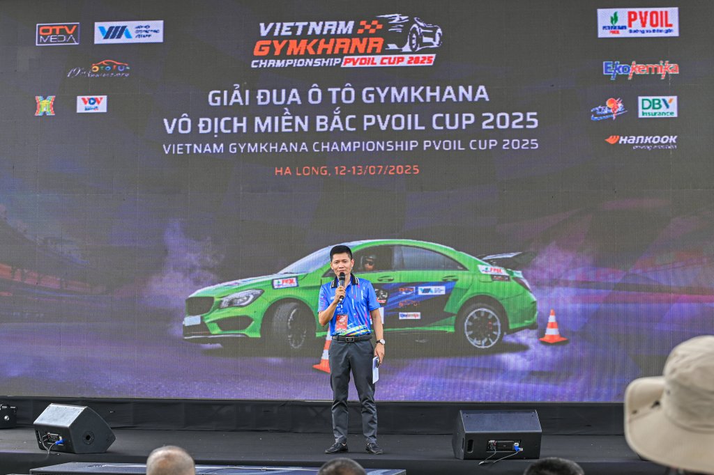 1 Khai mac 5.jpg