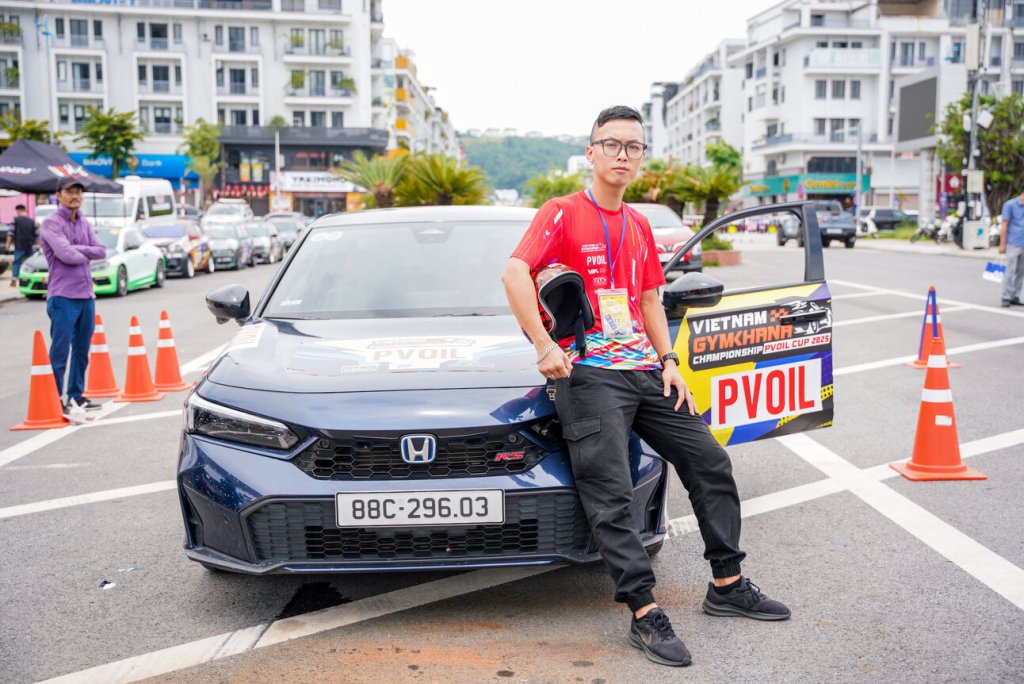 6 Bieu dien Honda Civic RS 4(2.jpg