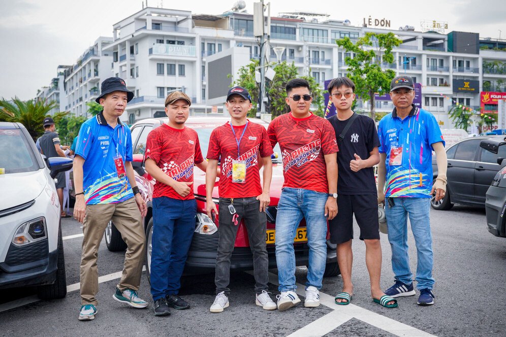 10 Hau truong giai dua 4.jpg
