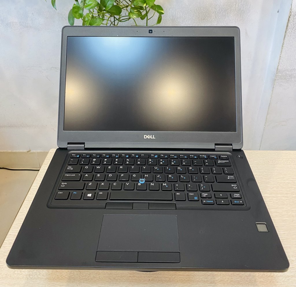 Dell 5490 i5.jpg
