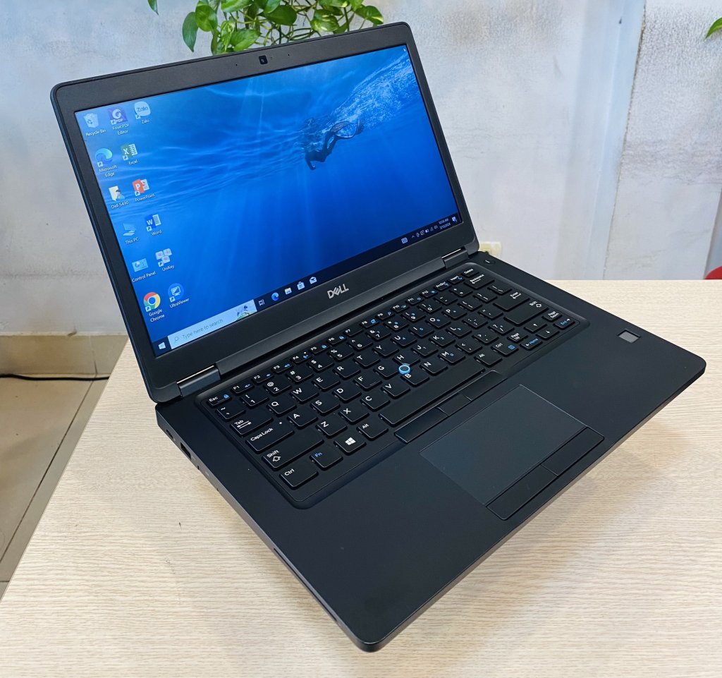 laptop cũ.jpg