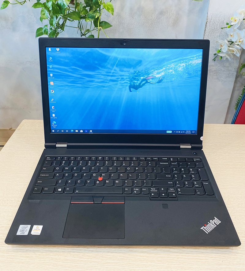 lenovo thinkpad p15 4k.jpg