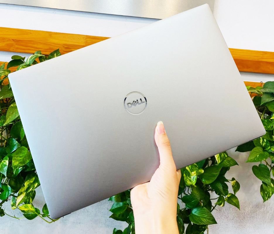 Dell Precision 5570 i9.jpg