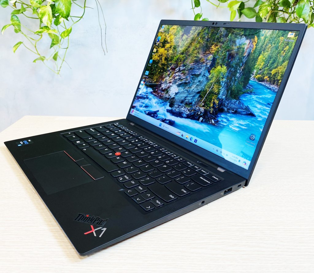 thinkpad x1 carbon gen 9.jpg