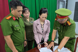 loi-khai-cua-ba-chu-phong-kham-nha-khoa-tuyet-chinh-hanh-hung-khach-hang-679.png