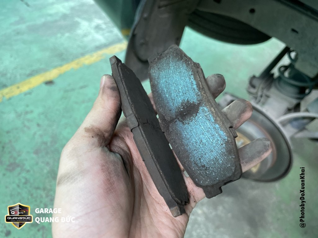 Lexus LX570 bảo dưỡng thay má phanh, piston khaiphuchoi (6).jpg