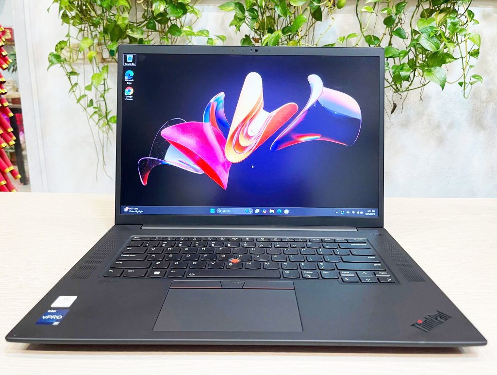 ThinkPad P1 Gen 5 Cũ.jpg