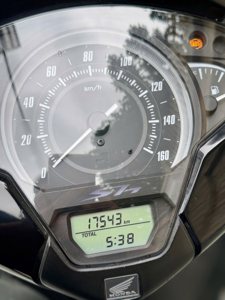 z7049412529703_73e68ef2d27bb99453ff3e7205165276.jpg