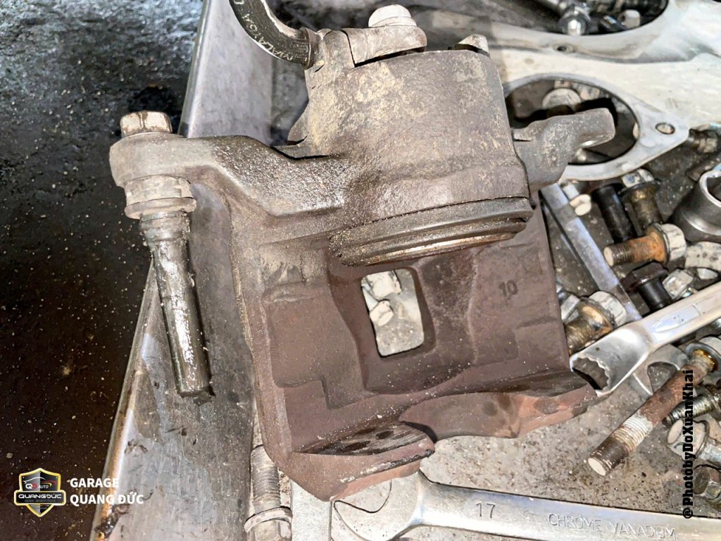 MITSUBUSHI PAJERO 2014 TRẮNG - SỬA CHỮA BẢO DƯỠNG GẦM, HỆ THỐNG CÔN  (10).jpg