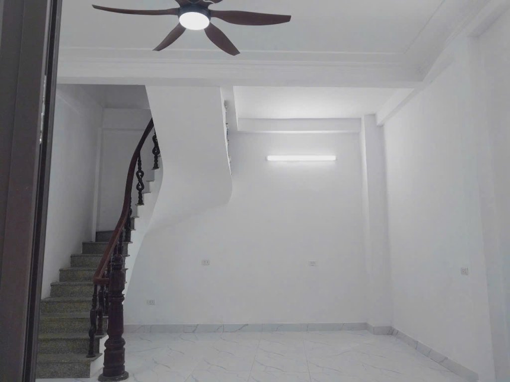 ảnh chụp nhà Tổ 8 tầng 1.jpg