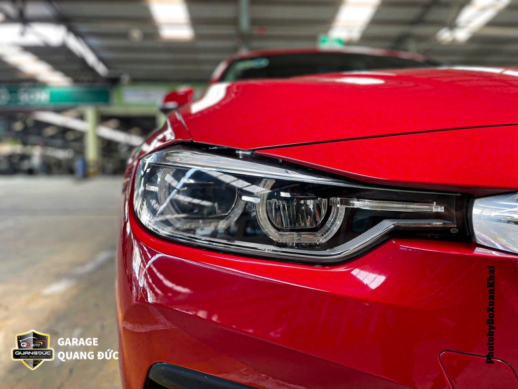 BMW320i 2015 ĐỎ - VỠ ĐÈN PHA PHỤ MÓP CẢN TRƯỚC BÊN PHỤ quangduc khaiphuchoi (8).jpg