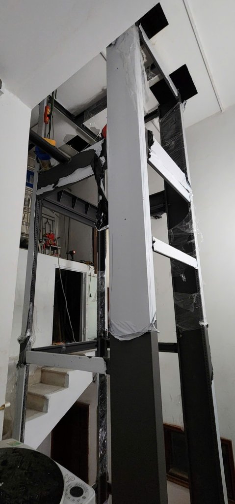5e32803fdadf508109ce1.jpg
