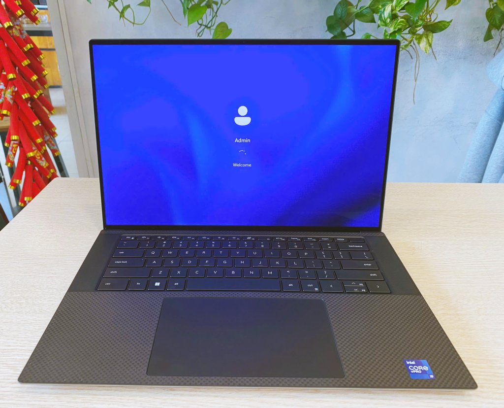 laptop dell cũ.jpg
