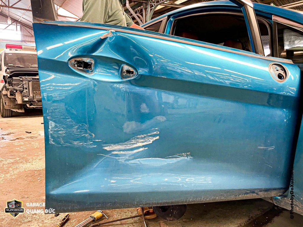 FORD FIESTA - MÓP CỬA quangduc khaiphuchoi (2).jpg