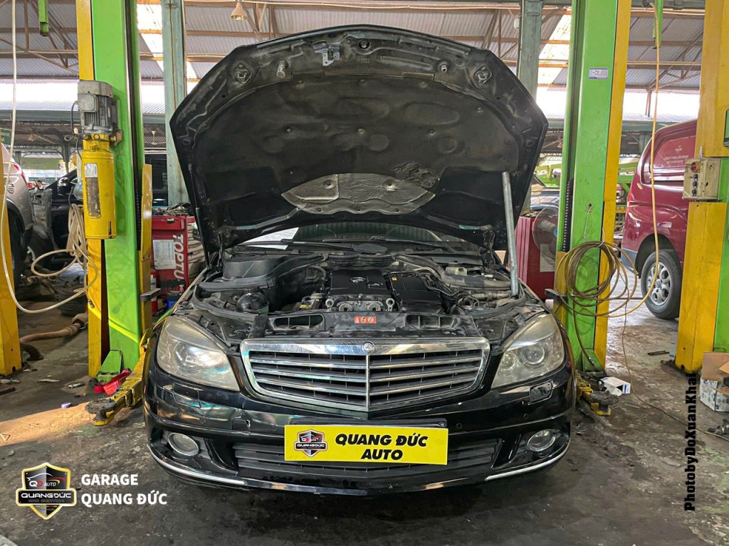 MERCEDES C200 - RÒ RỈ NƯỚC MÁT ẨM DẦU, THAY KÉT NƯỚC quangduc khaiphuchoi (44).jpg