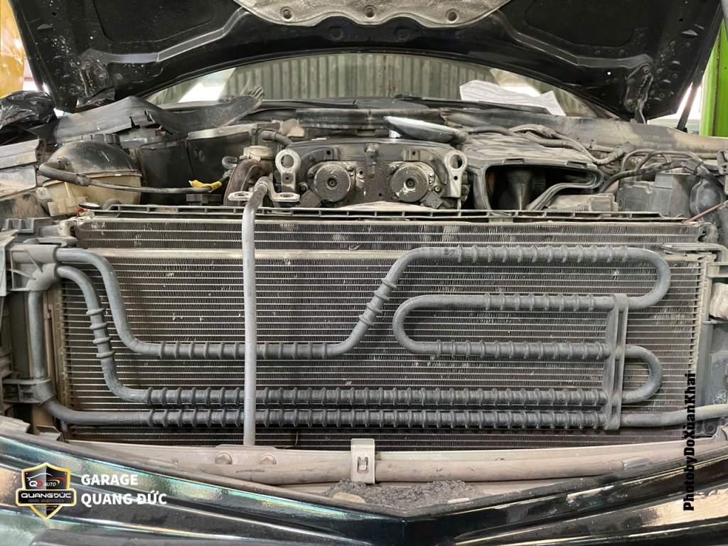 MERCEDES C200 - RÒ RỈ NƯỚC MÁT ẨM DẦU, THAY KÉT NƯỚC quangduc khaiphuchoi (8).jpg