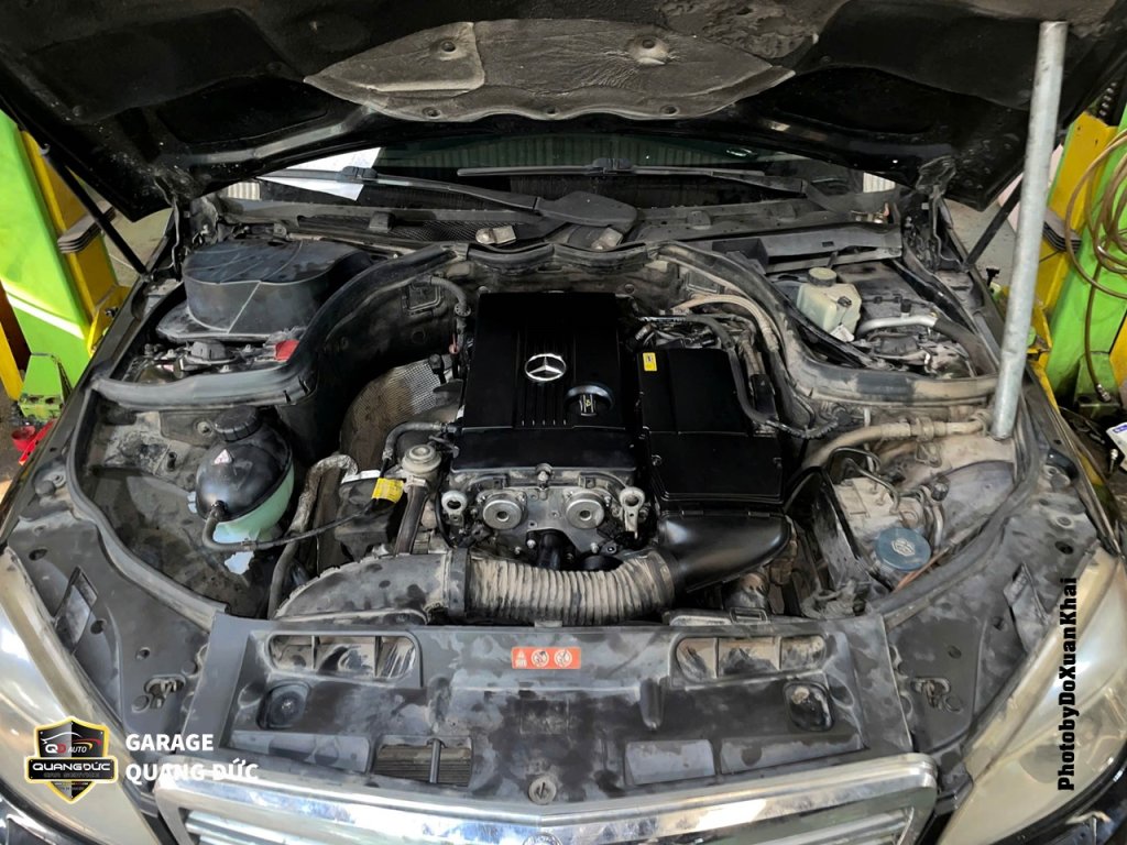 MERCEDES C200 - RÒ RỈ NƯỚC MÁT ẨM DẦU, THAY KÉT NƯỚC quangduc khaiphuchoi (37).jpg