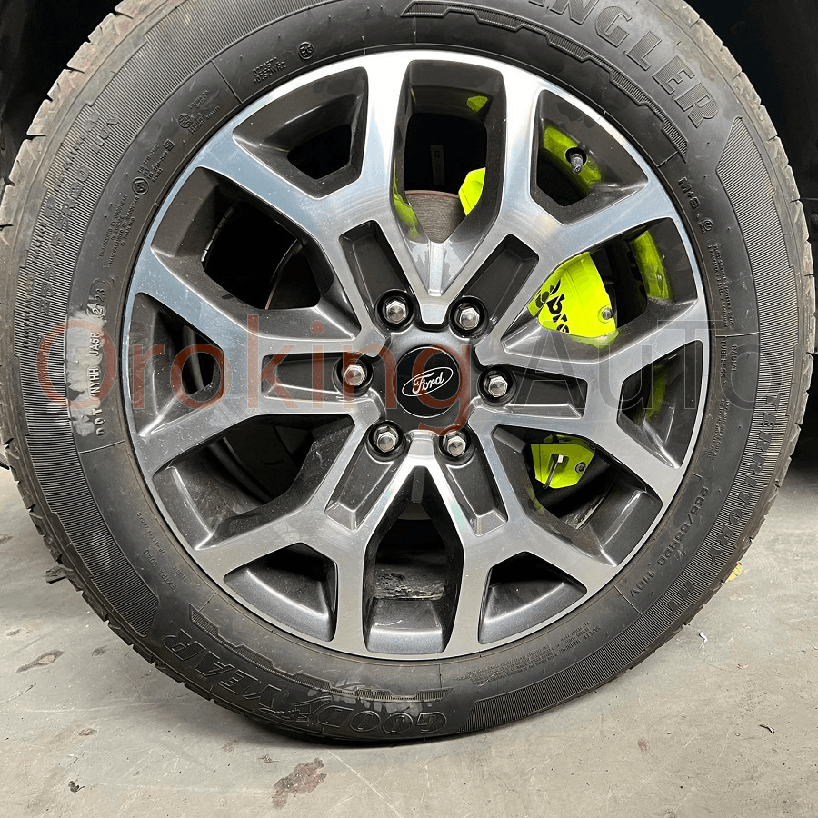 op-ma-phanh-brembo-cho-ford-everest-2024-1.png