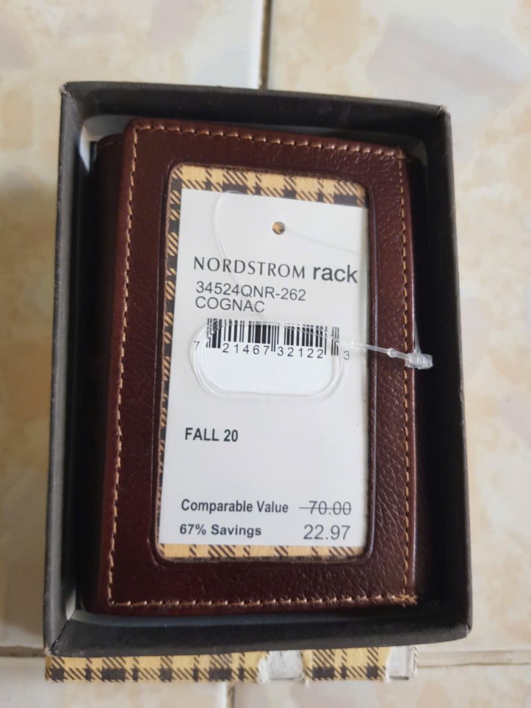 gen-h-z7079655756909_f88c50e83e3d119cf00e493772332808.jpg