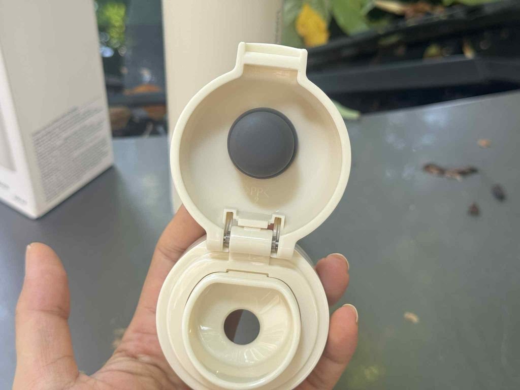Bình giữ nhiệt 500ml nắp mở 1 chạm Round One-Touch Tumbler LocknLock LHC329610.jpeg