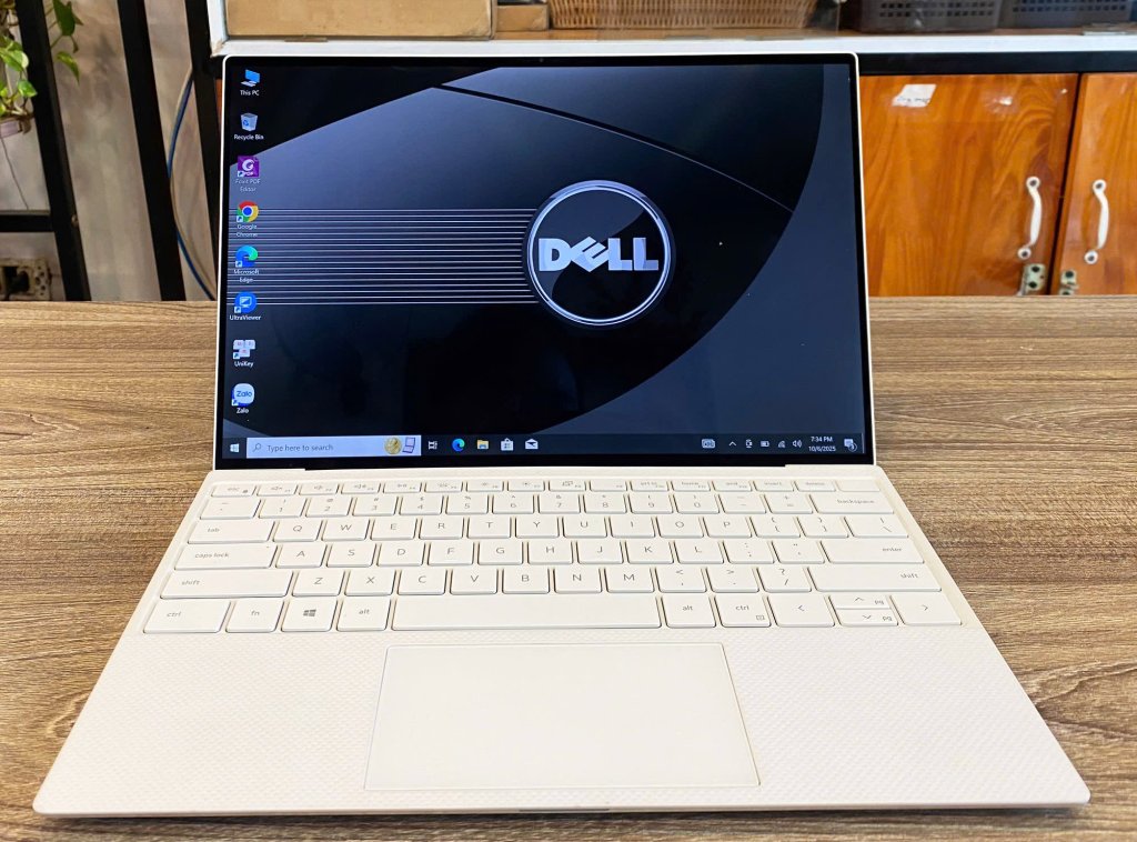Dell XPS 9310 i7.jpg