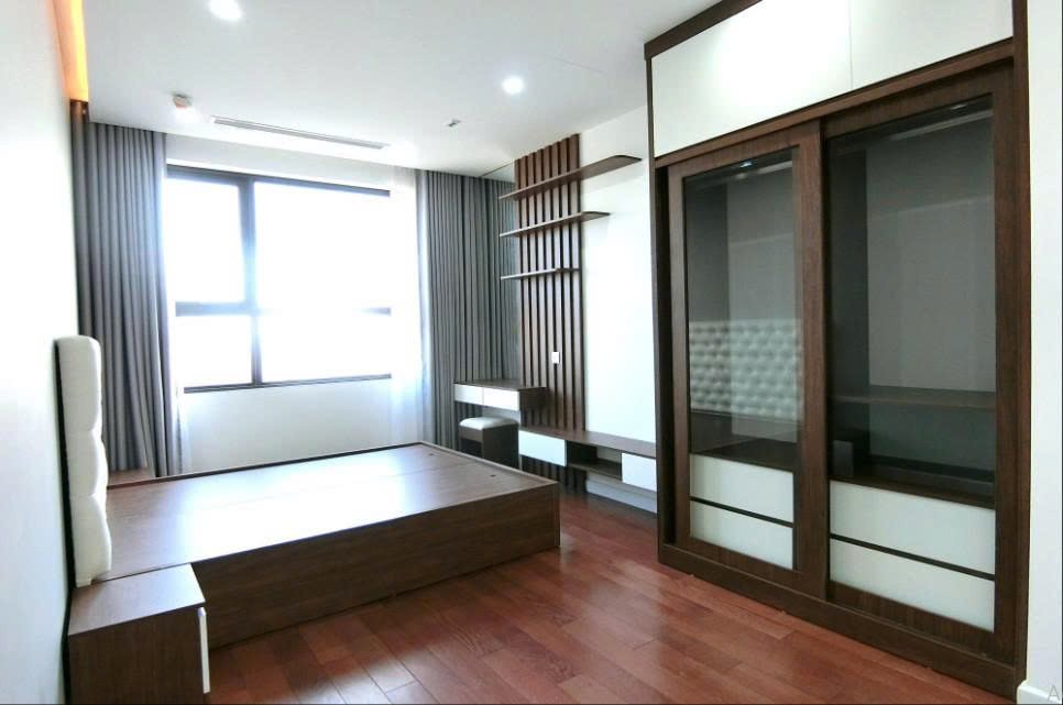 ban-can-2-ngu-ta-vinhomes-d'capitale-05.jpg