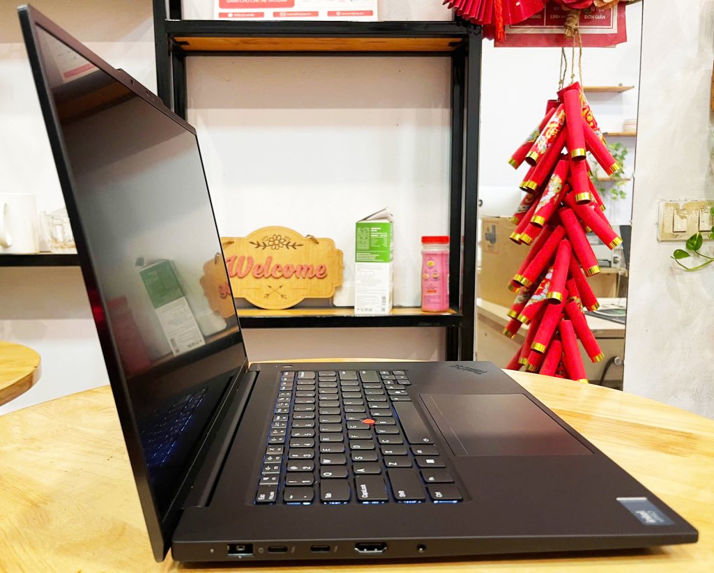 Lenovo ThinkPad P1 Gen 7 review.jpg