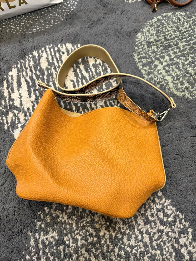 z7109803795860_50d5bd23d8d8c8ea376ae4e6300115a3.jpg