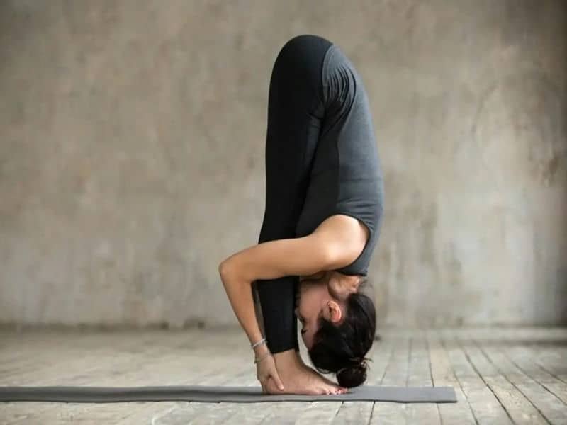 Loi-ich-cua-tu-the-dung-gap-nguoi-trong-Yoga.jpg