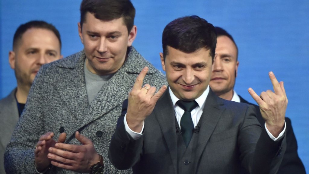 190419195745-volodymyr-zelensky-ukraine-debate.jpg