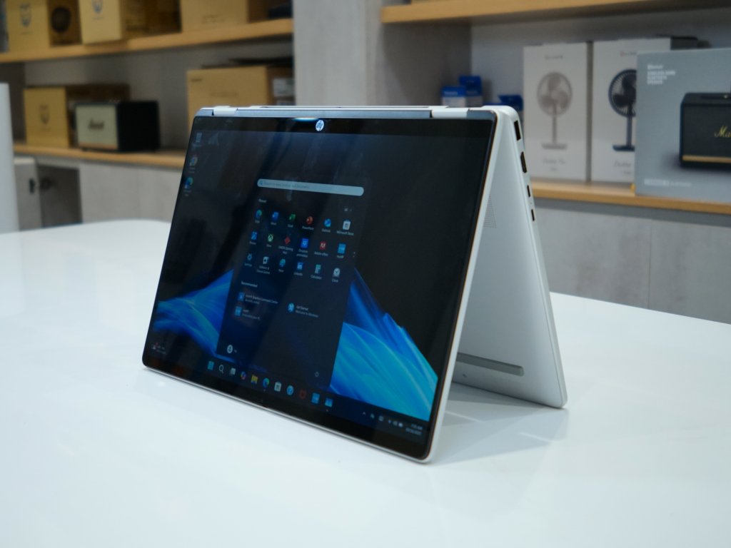 Hp Omnibook 5 Flip 3.JPG