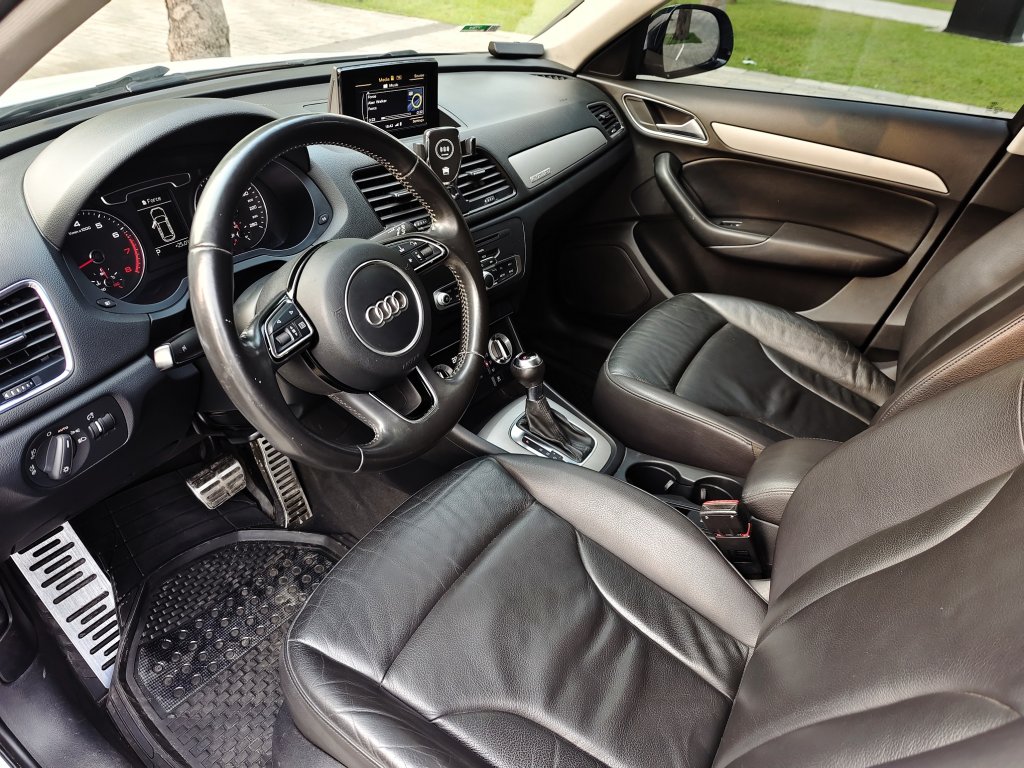 Audi Q3 2012 (5).jpg