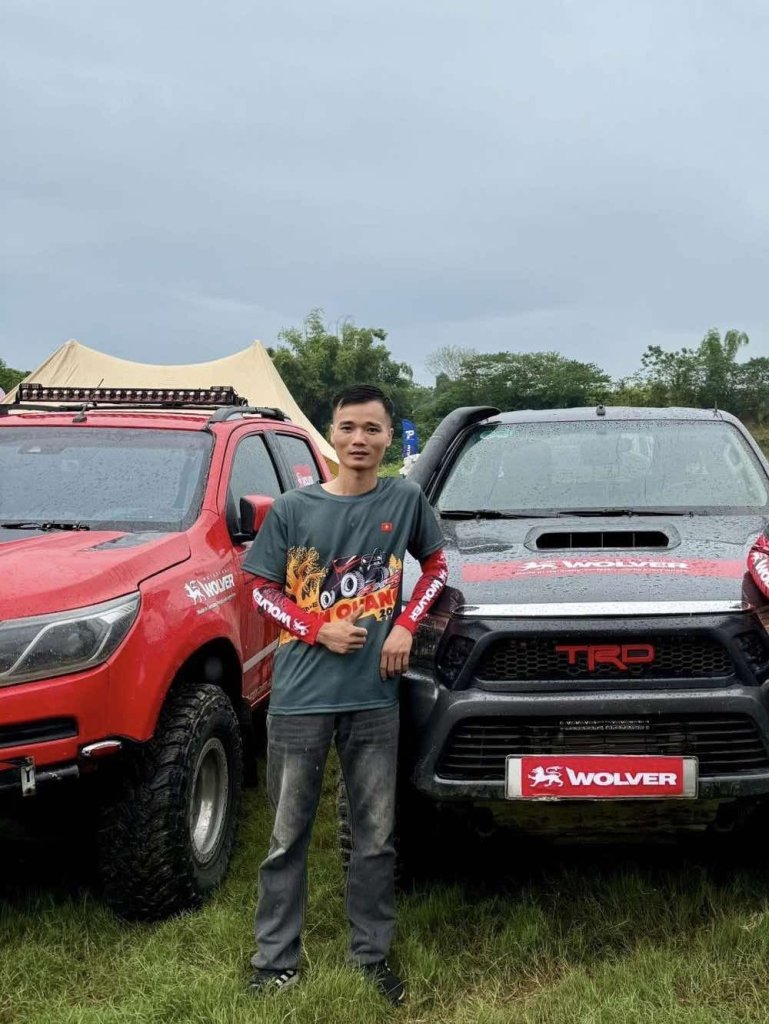 107 ĐPRacing-TTC-Wolver-Dobinson 3.jpg