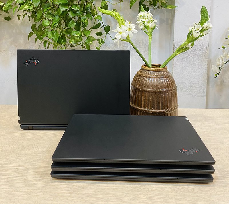 thinkpad x1 carbon gen 8.jpg