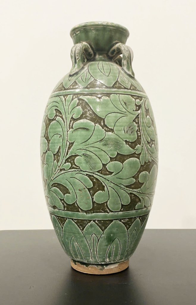Bình có bốn tai thời đại nhà Tống - Song Dynasty Four-Eared Vase- (3).jpg