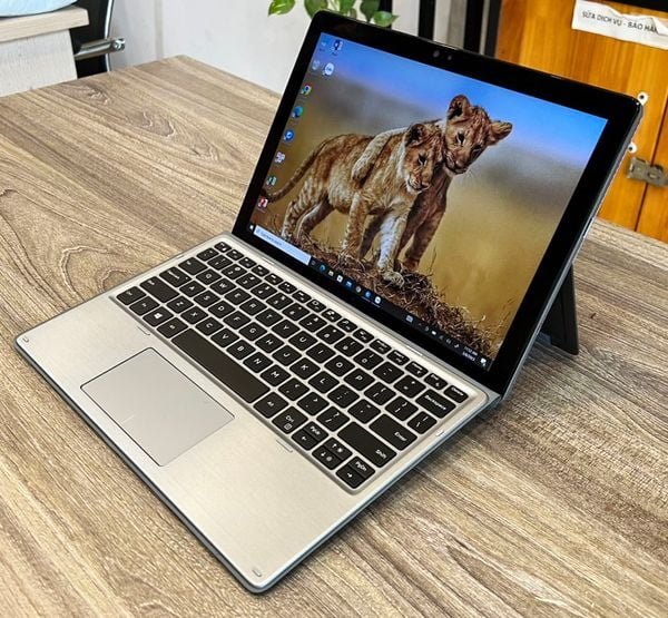 Dell 7210 2 in 1 review.jpg