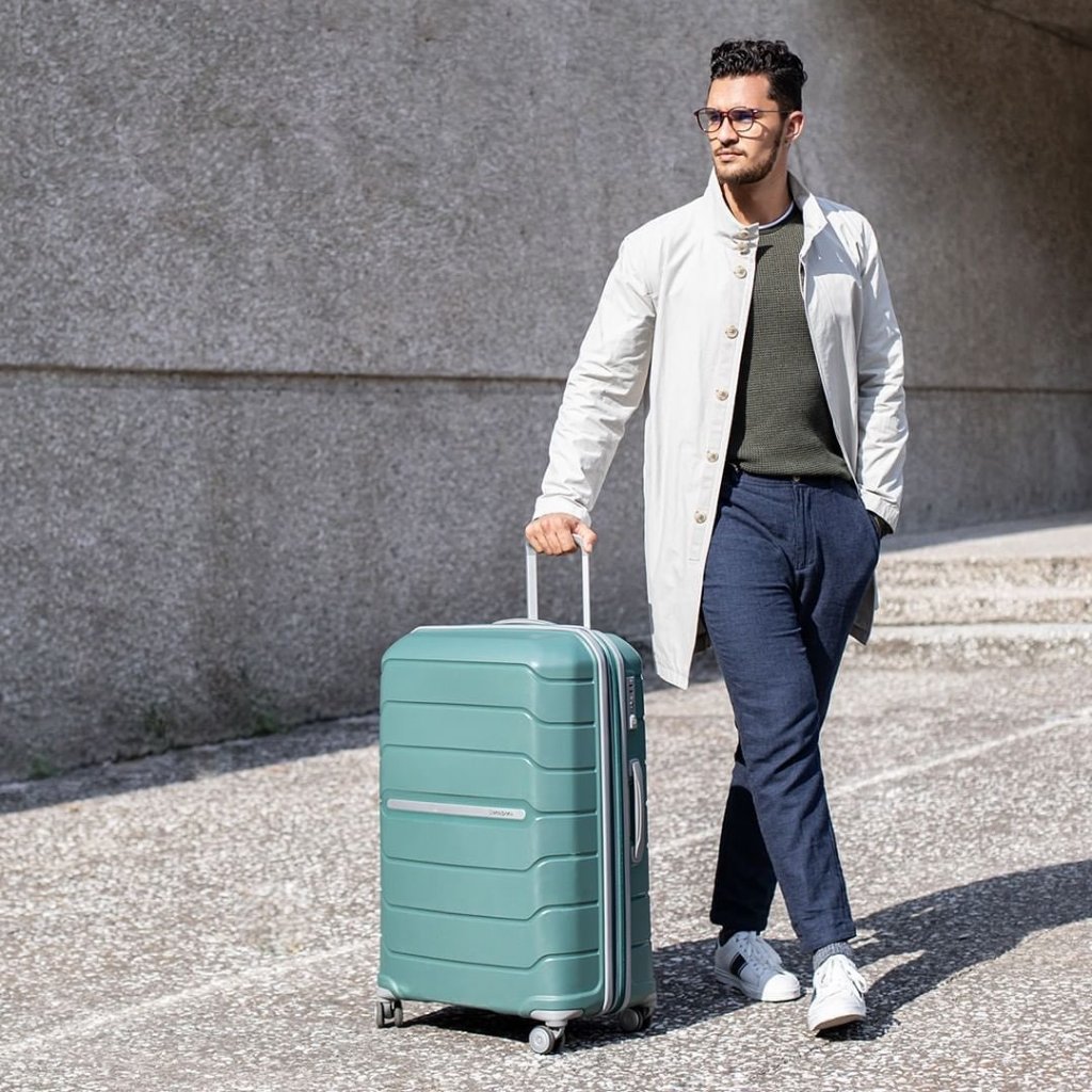 Rolling straight into an adventure away with the Freeform Spinner.📸 @cocotakemyfoto @alvinstill.jpg