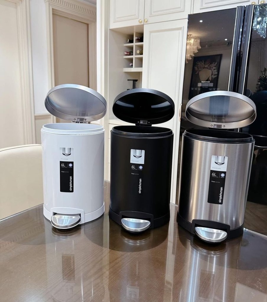 Thùng rác bán nguyệt 6L Simplehuman CW1834CB17.jpg