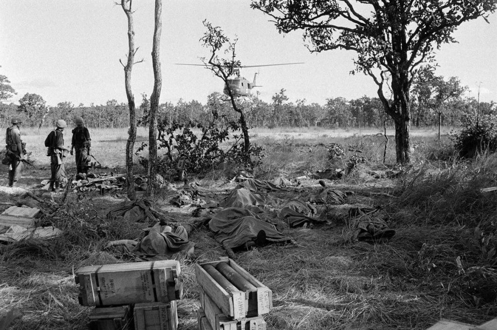Ia Drang 1965_11_14 (26).jpg